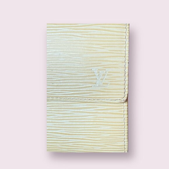 Authentic Louis Vuitton Epi Leather Long Wallet | Vanilla - Picture 10 of 10